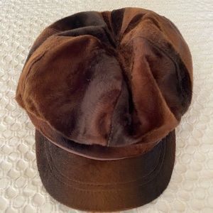 Nine West Two-toned brown velvet newsboy hat